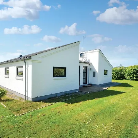 3 Bedroom Nice Home In Vestervig *