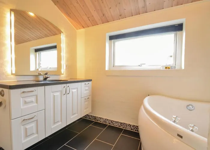 Three-bedroom In Hébergement de vacances